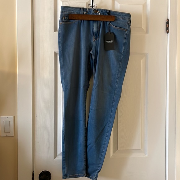 NWT Just Black denim medium was mid rise basic ankle skinny Jean 31x29 - Picture 4 of 11